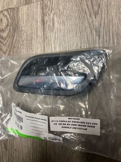 07-13 Cadillac Escalade EXT ESV New Front or Rear Right side inside door handle