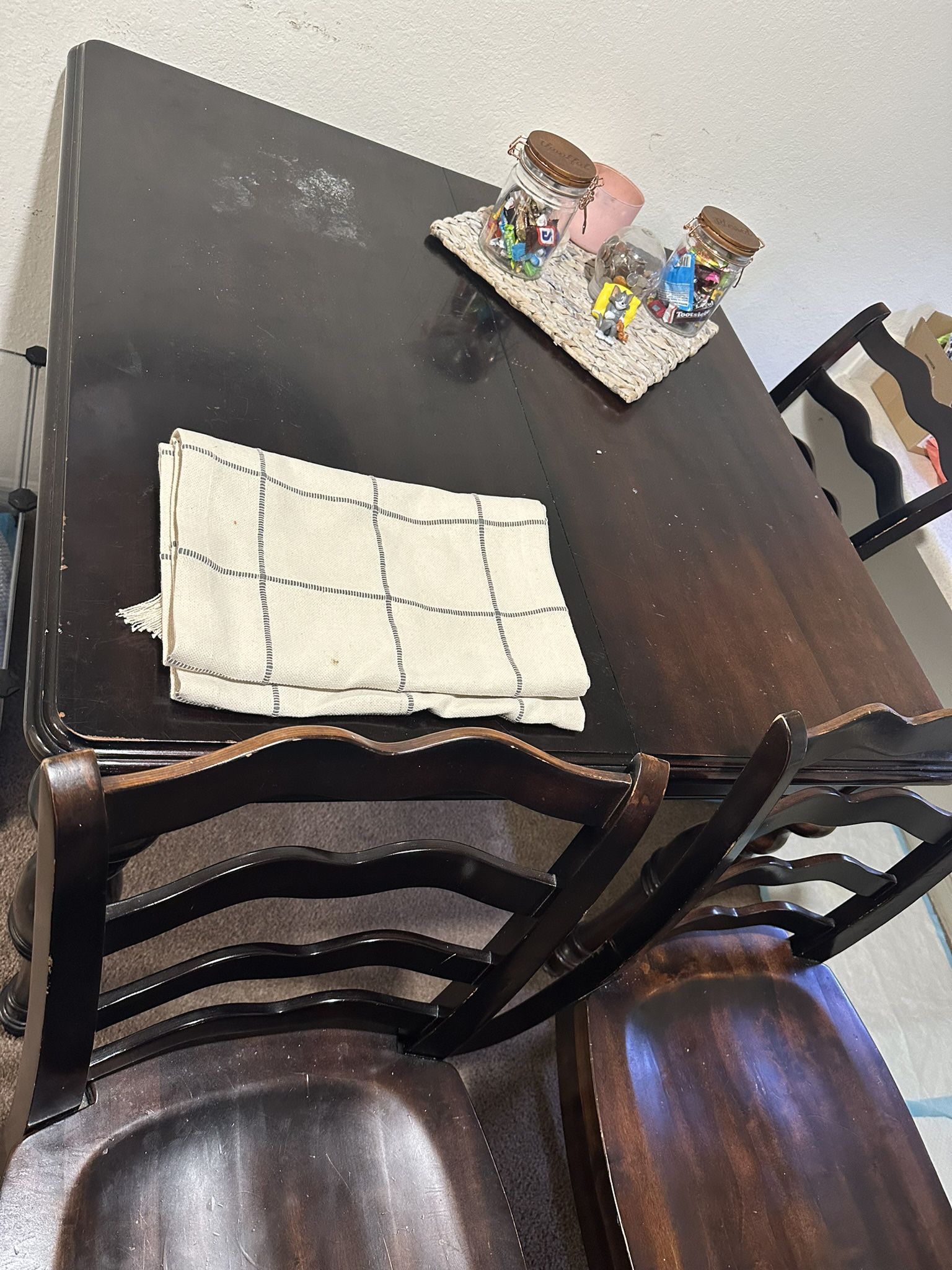 Dining Table Best Offer 