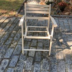 Vintage Wood Folding Lawn Chair