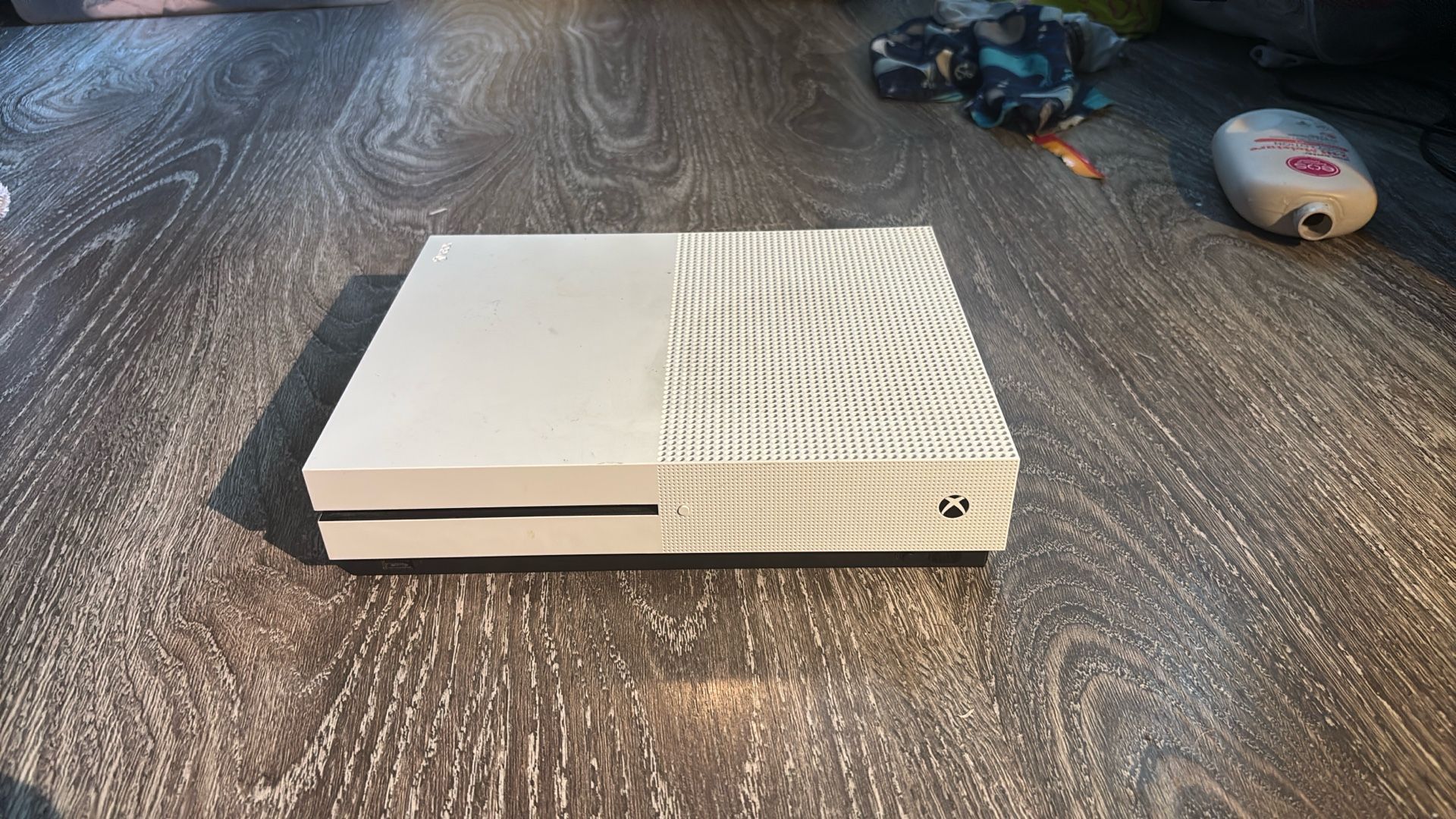 Xbox One S
