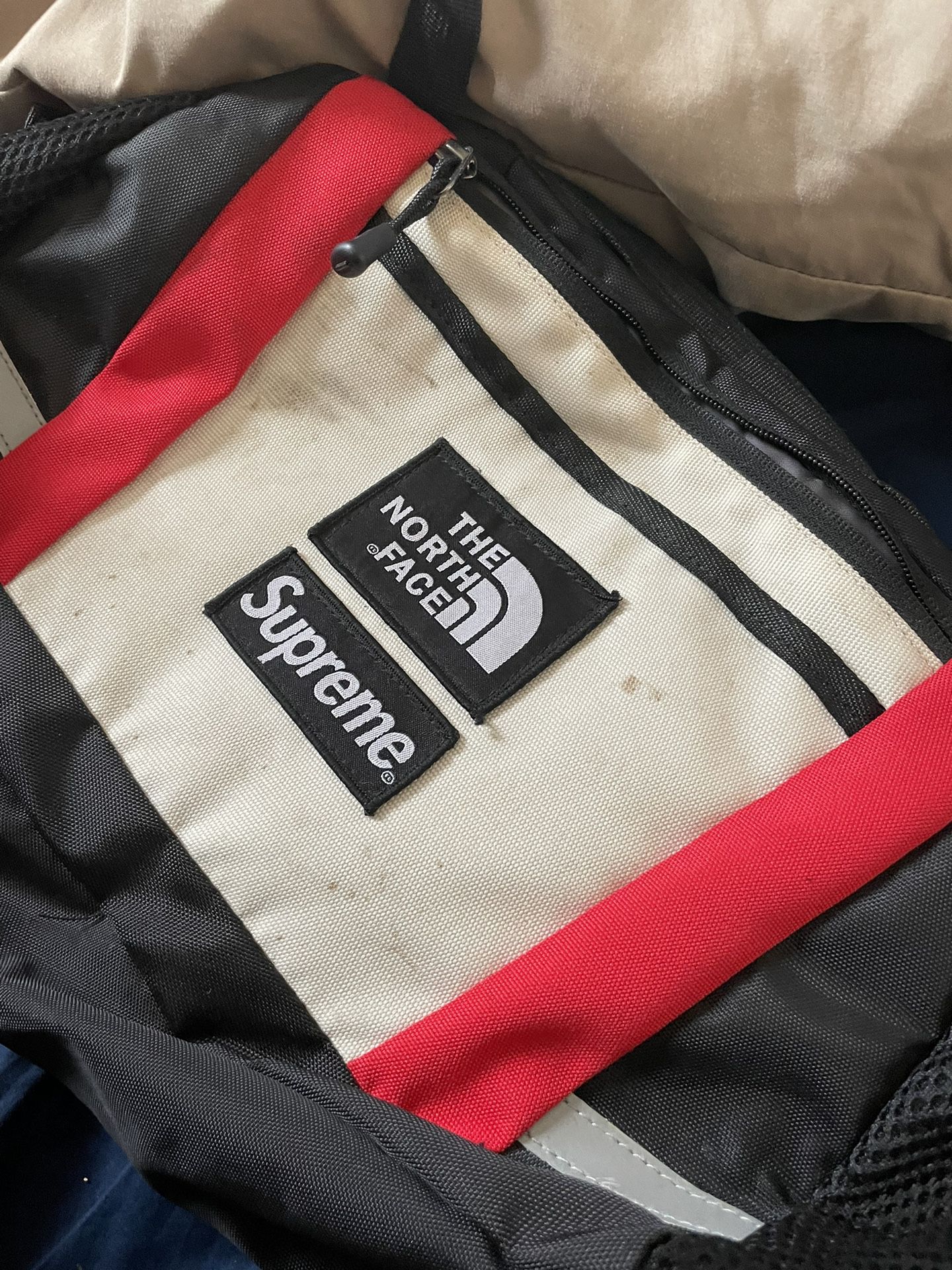Supreme The North Face Expedition Waist Bag 