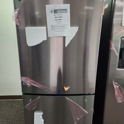 24.8 cu. ft. Bottom Freezer Refrigerator in Fingerprint Resistant Stainless Steel, Standard Depth ENERGY STAR