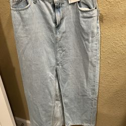 Old Navy Mid rise Maxi Denim Skirt New Size 10
