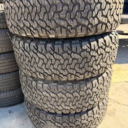 275/70r18 Bfgoodrich Ko2 Tires En Excelentes Condiciones De Vida Las 4 