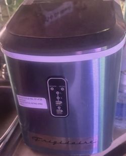 Counter Top Ice Machine