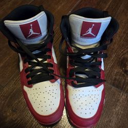 Boys baseball cleats size 5