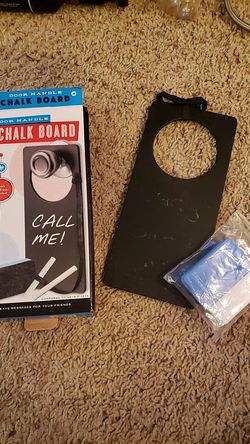 Free door handle chalk board
