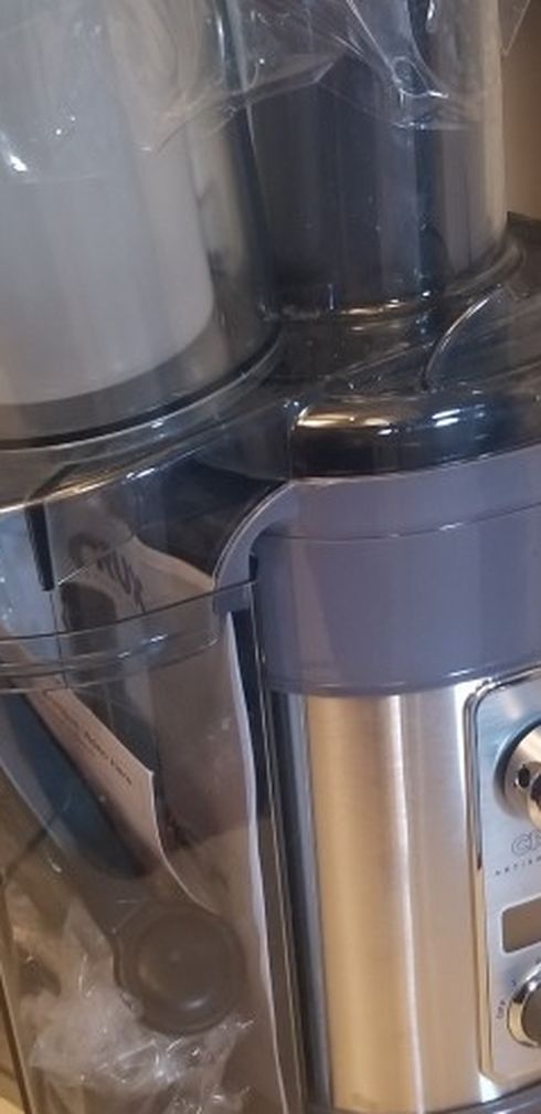 CRUX® Artisan Series Speed Digital Juice Extractor