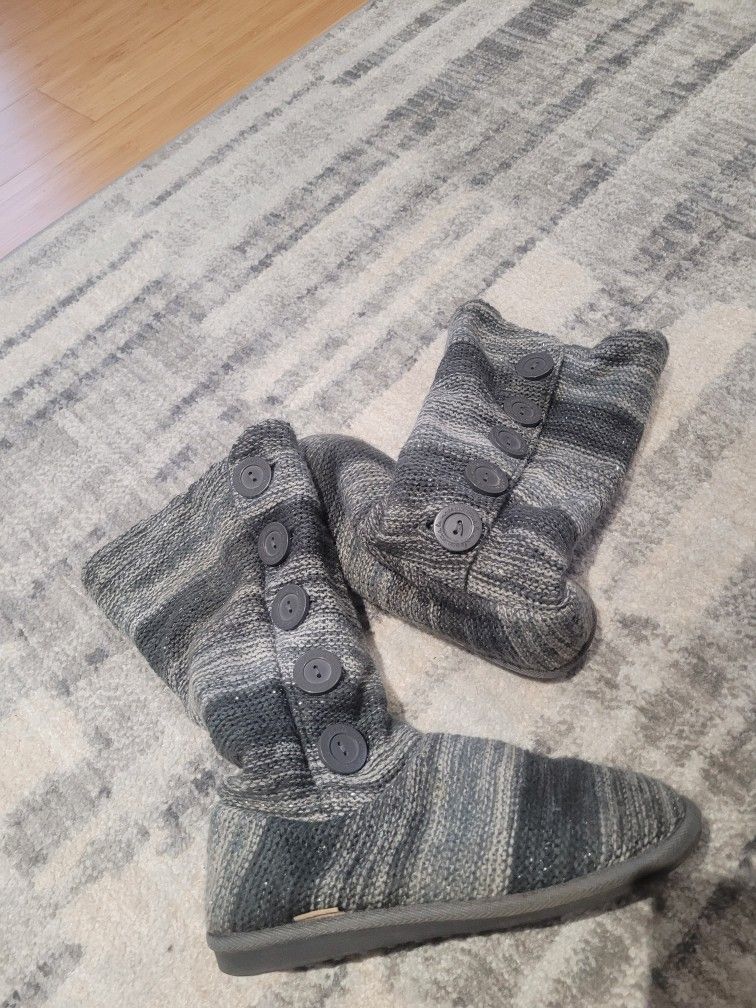 Boots Size 8