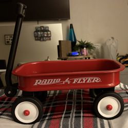 Kids Play Toy Wagon