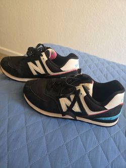 Black New Balance 574