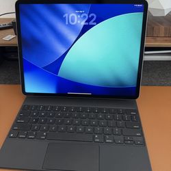 12.9” iPad Pro M1 128GB Space Gray w/ AppleCare+ and Magic Keyboard