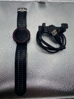 Garmin Forerunner 225 Watch + USB Charger FOR PARTS ONLY DAMAGED DISPLAY