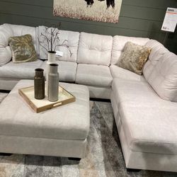 Falkirk Sectional 