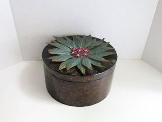Vintage Round Tin Rusty Metal Flower Jeweled box storage cube home house decor flower floral