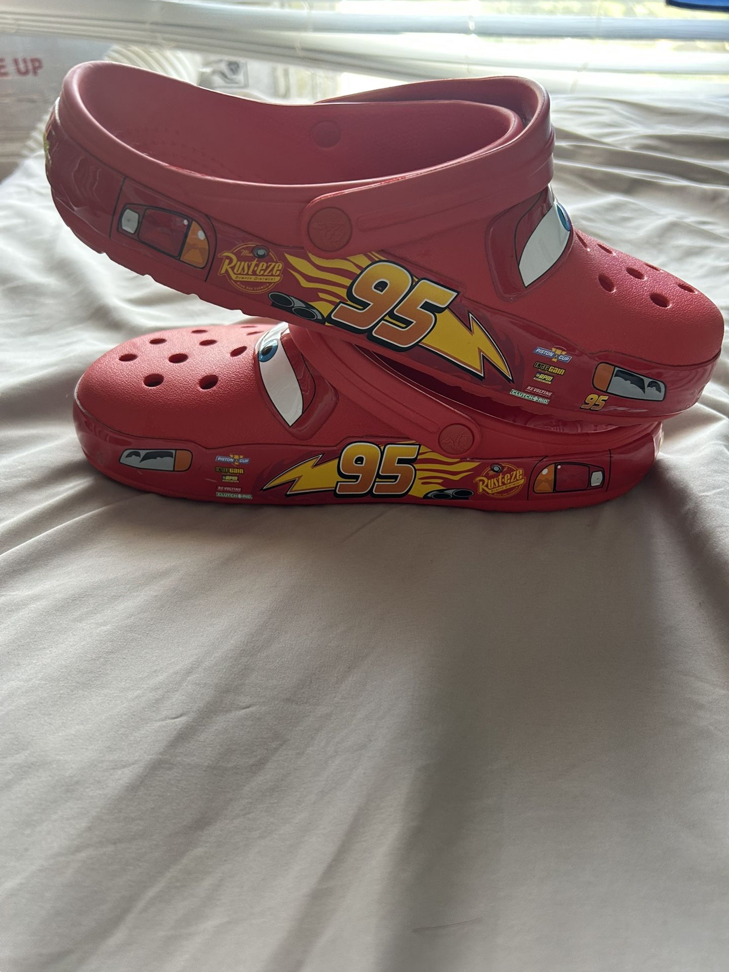 Lightning McQueen Crocs