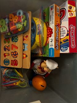 Bundle of toys, games, etc.