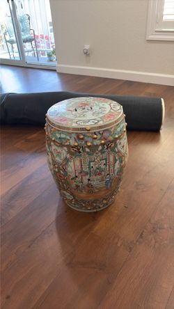 Chinese Rose Medallion Porcelain Garden Stool