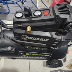 Kobalt 8 Gallon 1.8 HP Compressor