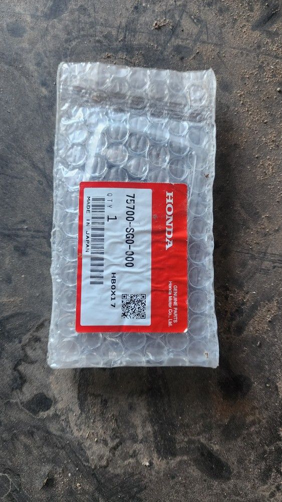 89-91 Honda Hood Emblem