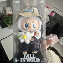 POP MART FALL IN WILD LABUBU
