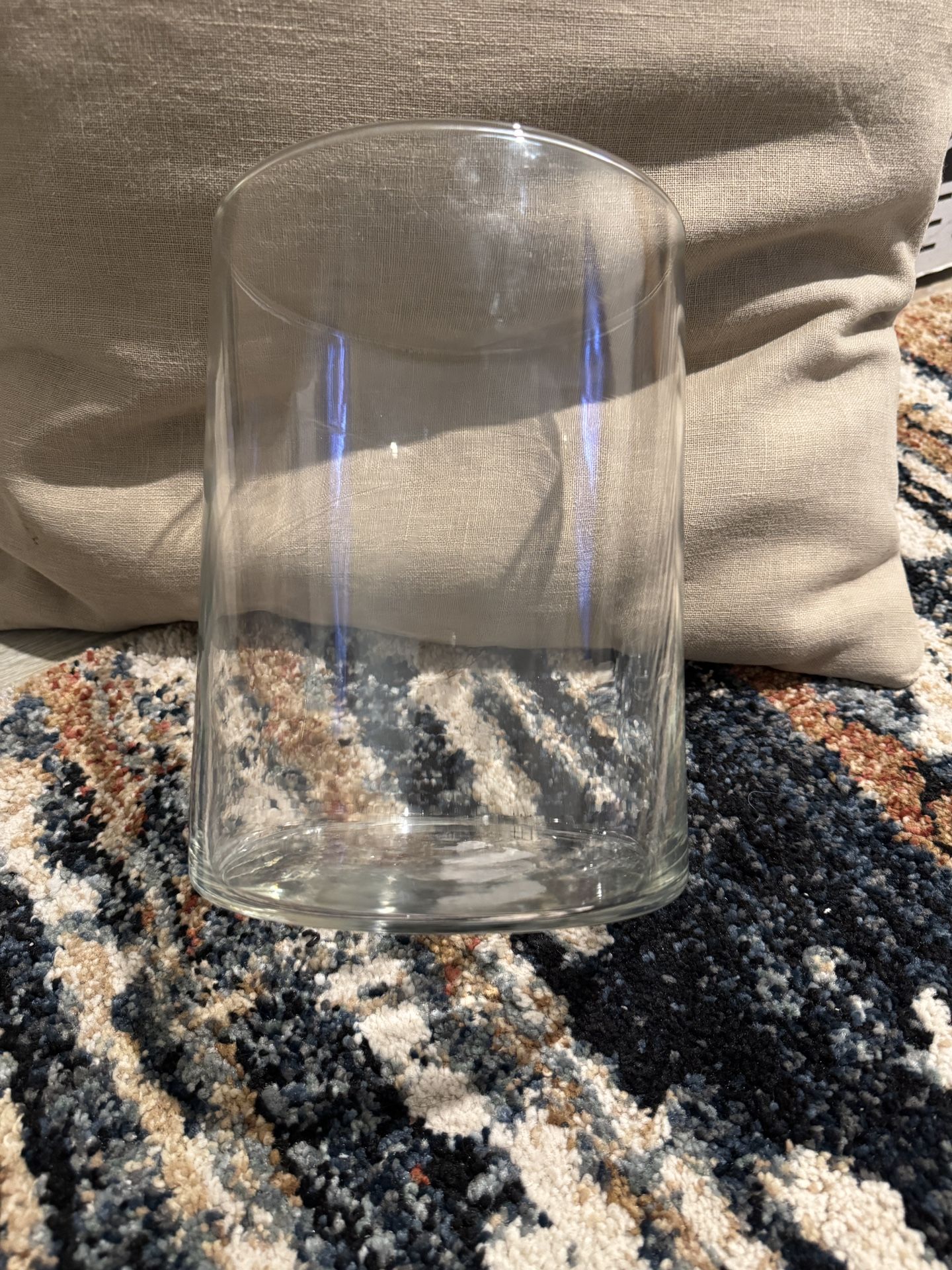 6 Glass Vases