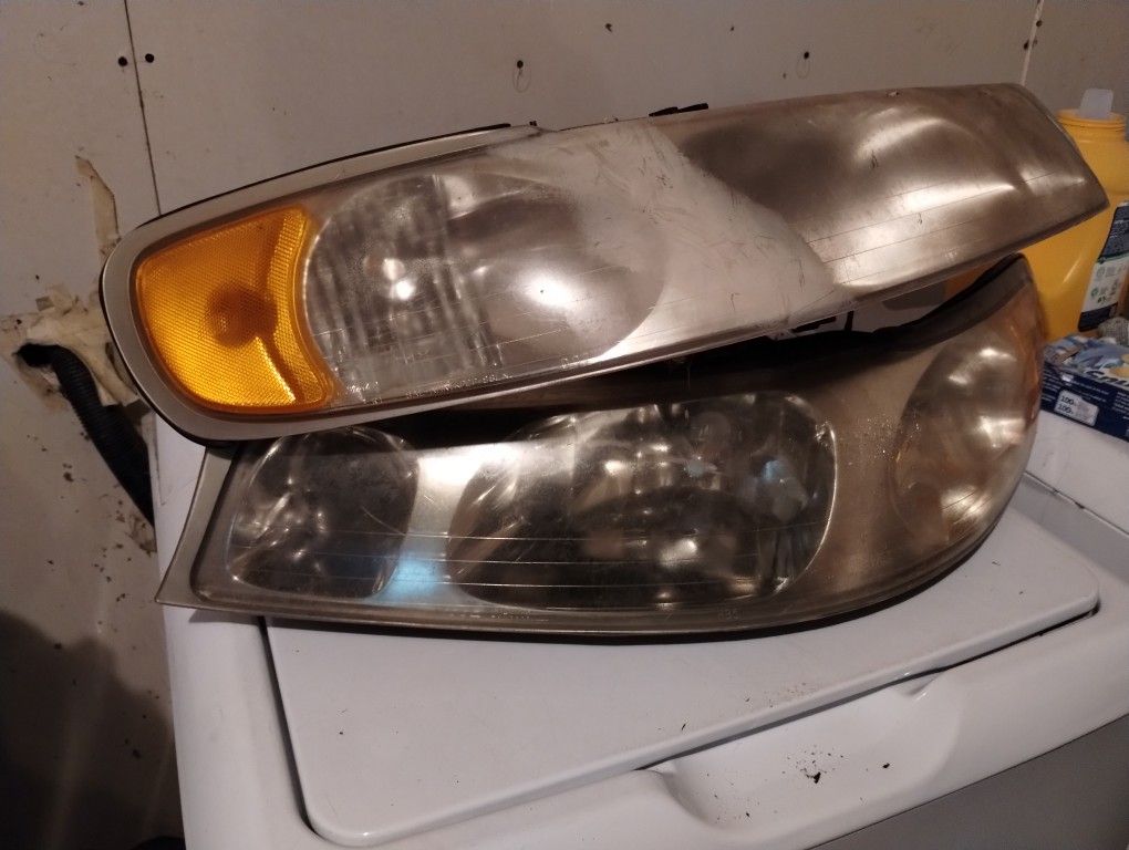 98 Lincoln Town Car Headlights