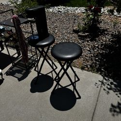 Set Of 2 Stools - Free