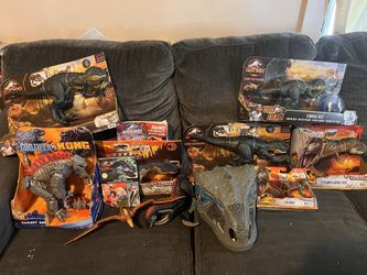 Jurassic World, Godzilla Toys