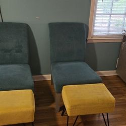 Chair and Footrest/mini Ottoman 
