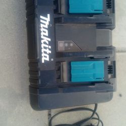 CARGADOR - Makita DC18RD Dual Port Rapid Charger