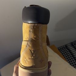 Louis Vuitton timbs 