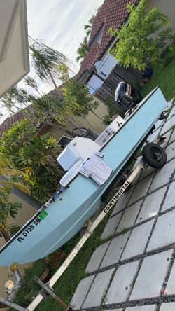 Hogfish boat skiff