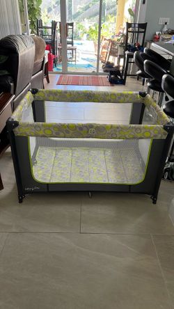 Portable Baby Crib