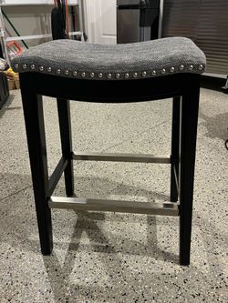 4 kitchen chairs , counter height