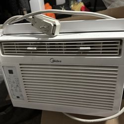 Midea 5,000 BTU Window Air Conditioner 