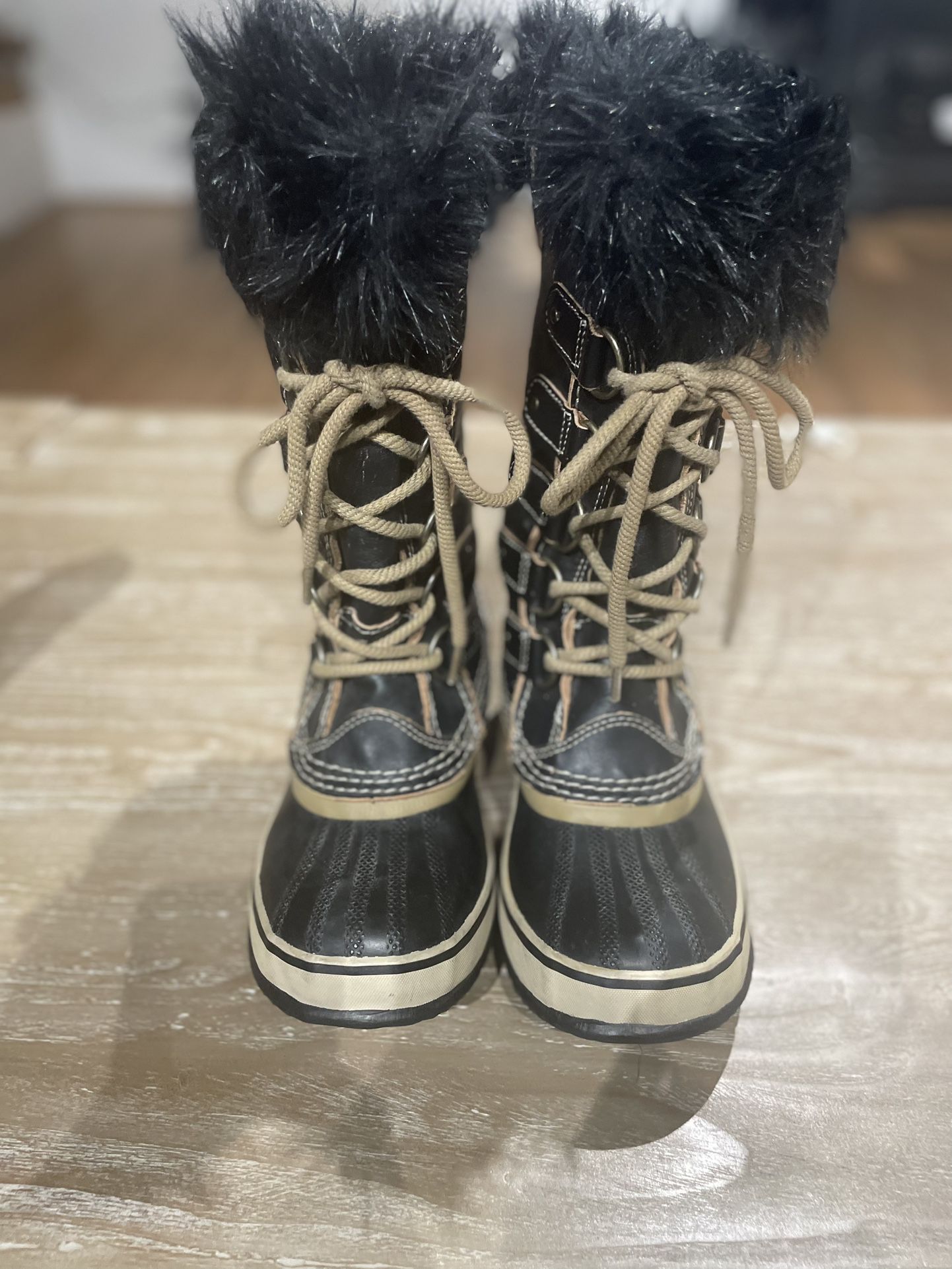 Sorel Joan of Arctic Boots Size 7