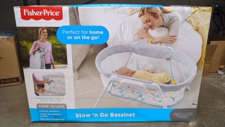 Fisher-Price Stow 'n Go Bassinet