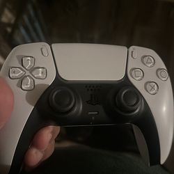 PS5 white Controller