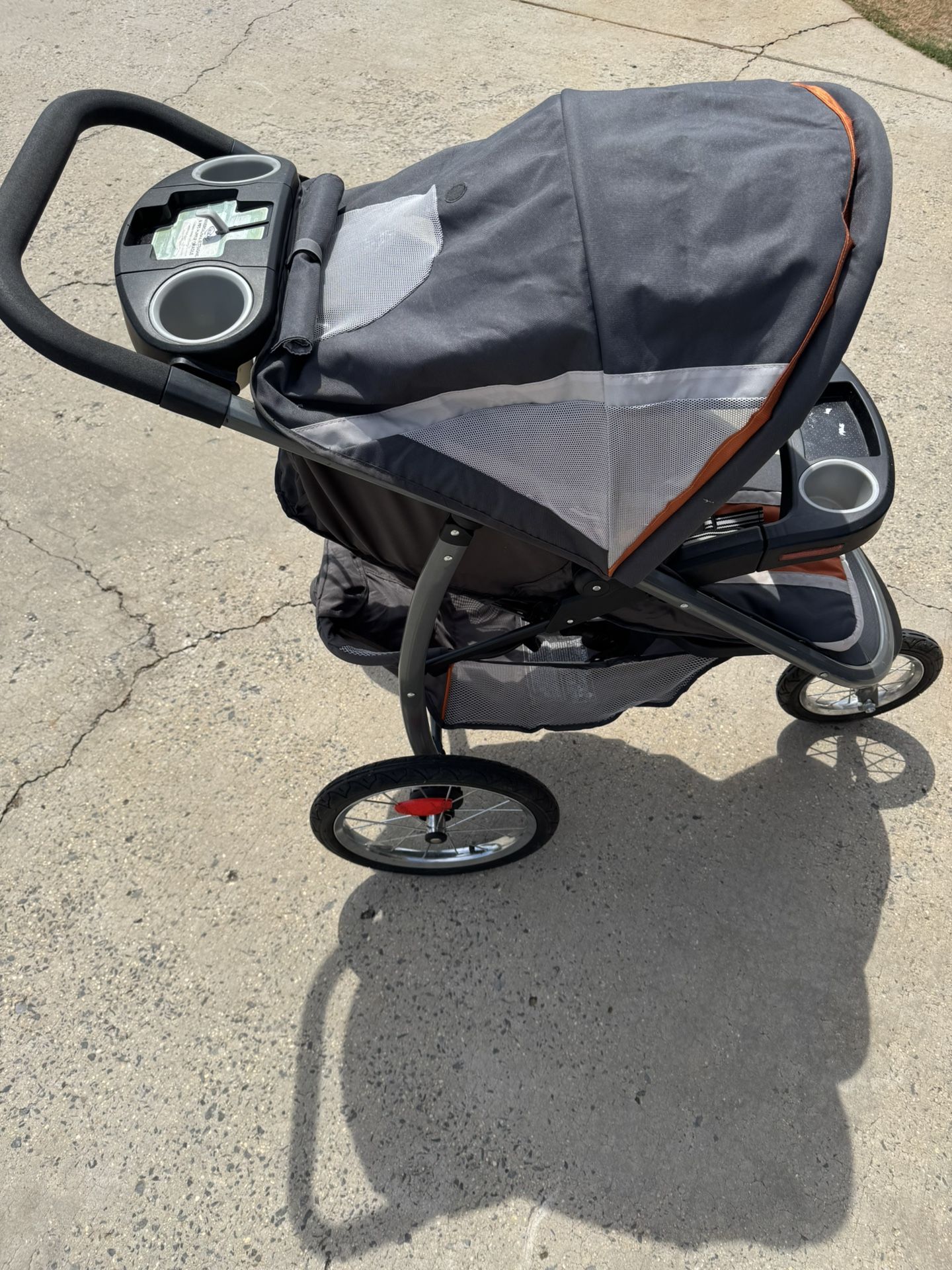 Graco Fast Action Click Connect Jogging Stroller