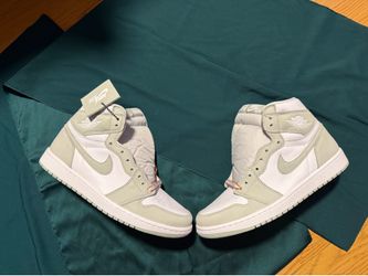 Brand New Air Jordan 1 ‘Sea Foam’ Size 10.5W / 9M