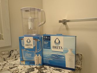 Almost new Brita pitcher filter+ 9 replacements