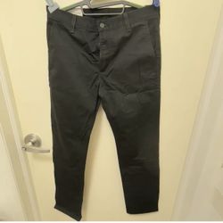 Brand New Levi’s Strauss Mens Size Waist 30 Length 32 Black Casual Plants 
