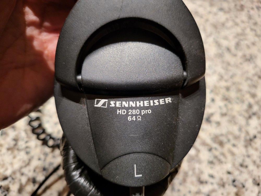 Sennheiser HD 280 Pro Headphones 