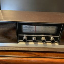 Vintages Ross Re-1915-n Fm-afc/am Transistor Twin Speaker Radio