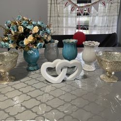 (4) Flowers Vases, (8) Small Flowers Bunches , 2 Gold Vases And 2 Hearts Together In White , ( NEW) 