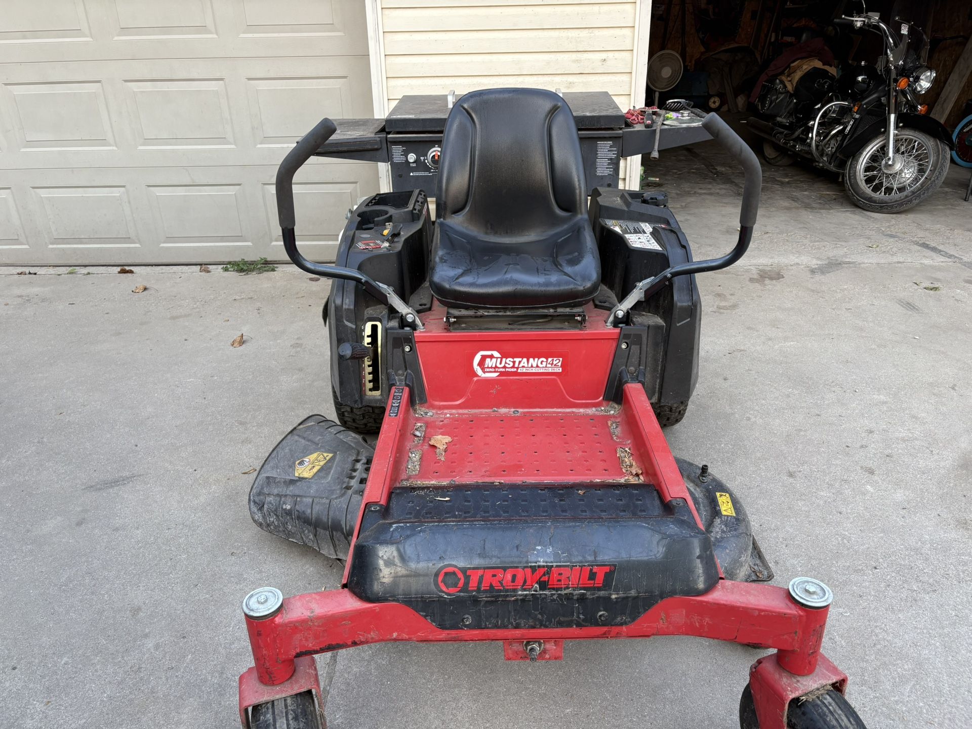 Toro Zero turn Mustang 42”