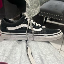 Vans kids shoes size 6