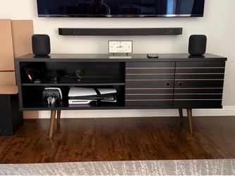 Entertainment stand