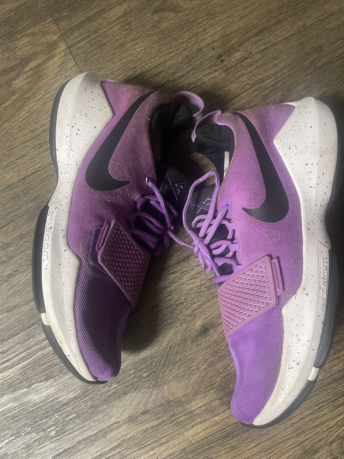 Used 2017 Nike PG 1 'Bright Violet'